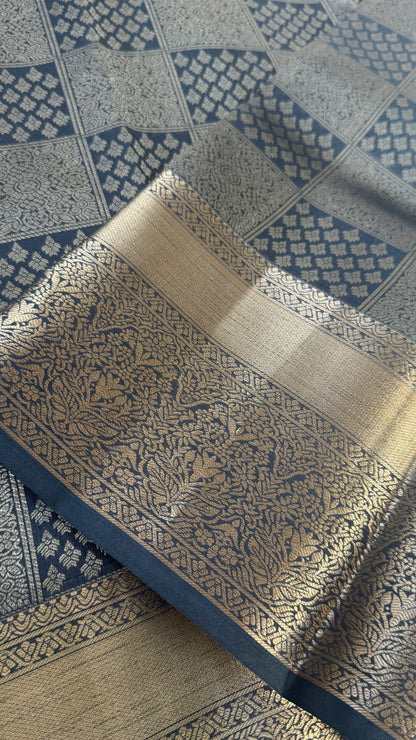 Pure Kanchivaram Silk Saree – Grey