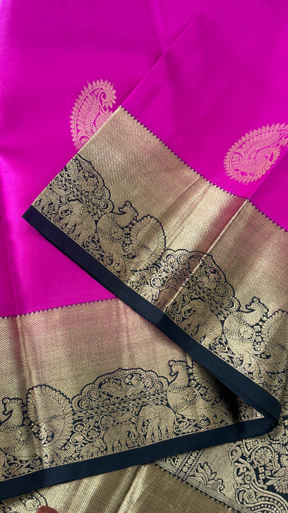 KANJIVARAM PURE SILK HANDLOOM SAREE in Pink with contrasting Black border