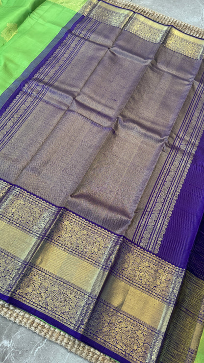 KANJIVARAM PURE SILK HANDLOOM SAREE – PARROT GREEN & PURPLE BORDER