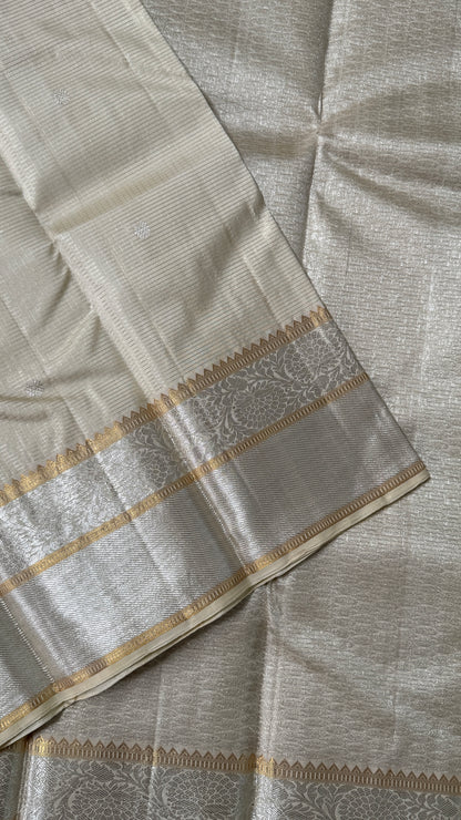 KANJIVARAM PURE SILK SAREE – Checkered Bridal Saree in Beige/Ivory Color