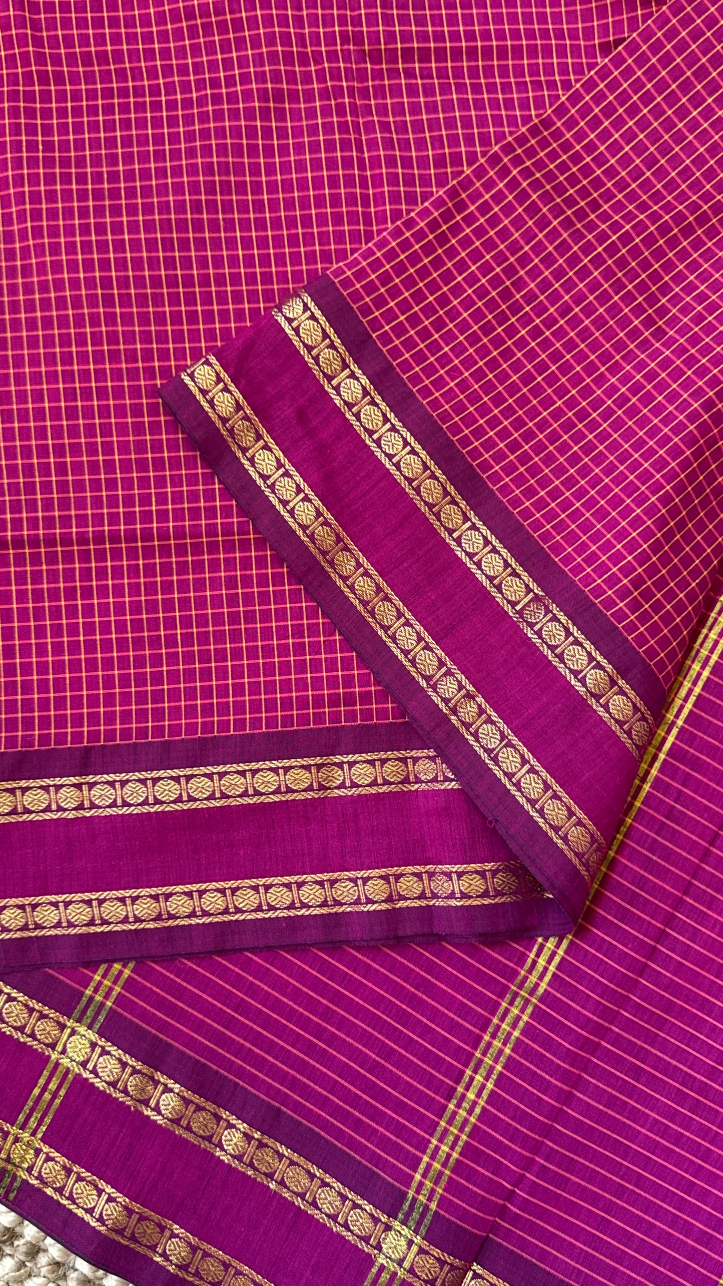 Purely Hand-Woven - Pink checkered traditional Saree