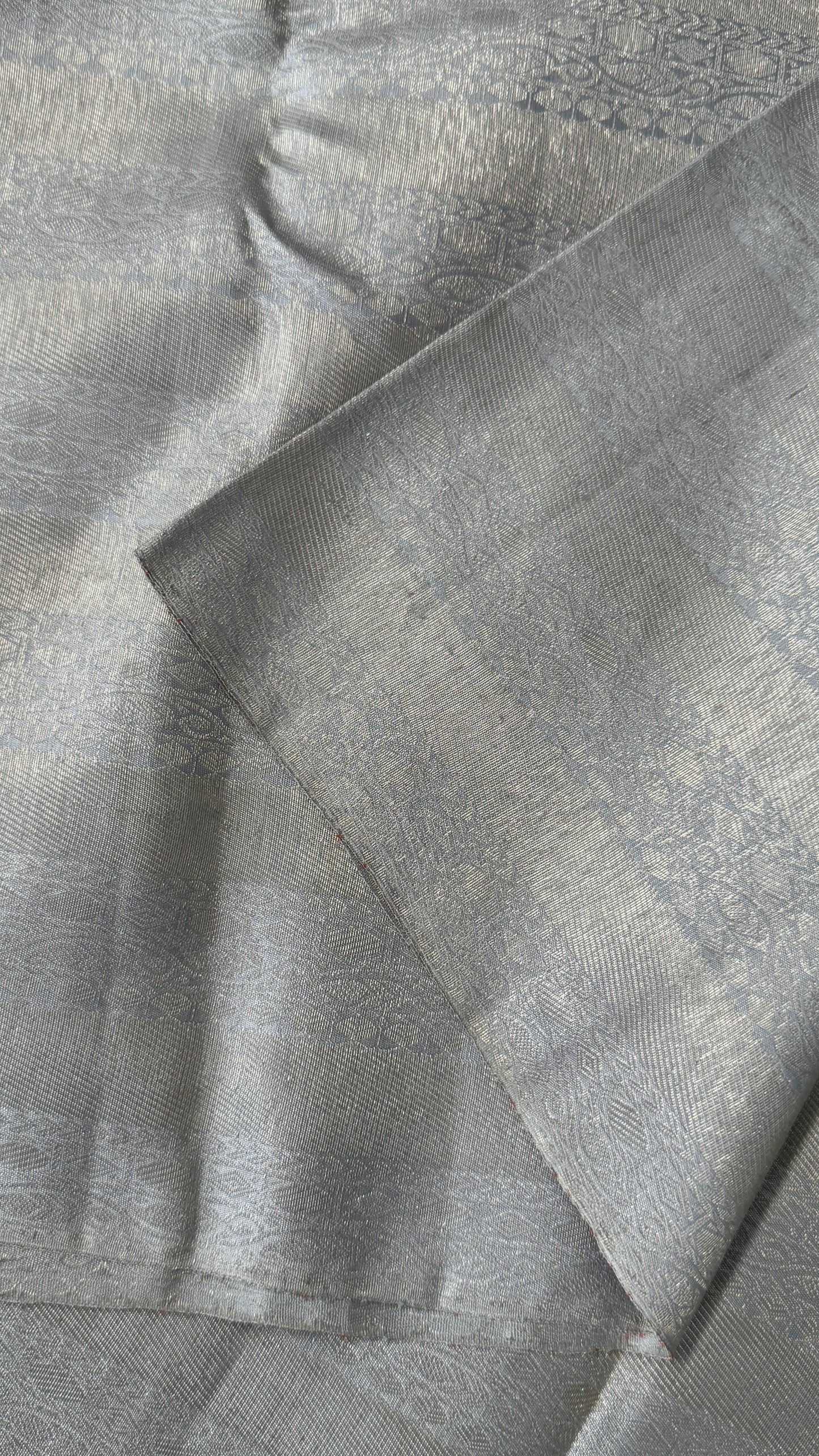 Pure Kanchivaram Silk Saree – Silver Grey Elegance Woven in Tradition