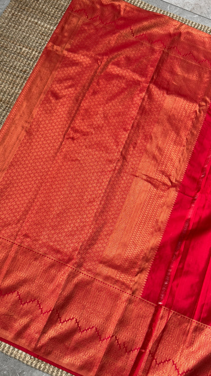 Bridal KANJIVARAM PURE SILK HANDLOOM SAREE in White and Deep Red