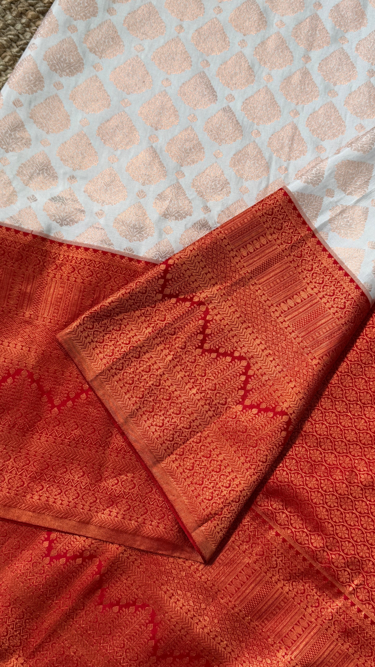 Bridal KANJIVARAM PURE SILK HANDLOOM SAREE in White and Deep Red