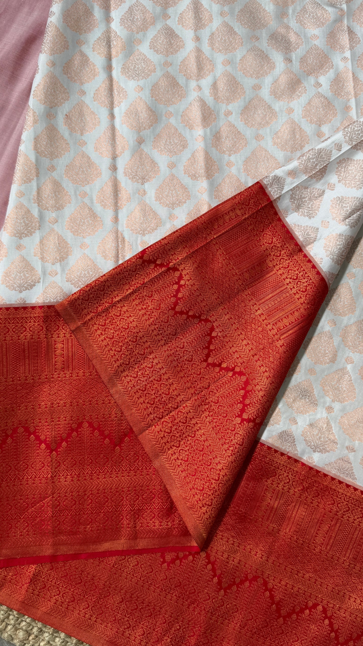 Bridal KANJIVARAM PURE SILK HANDLOOM SAREE in White and Deep Red