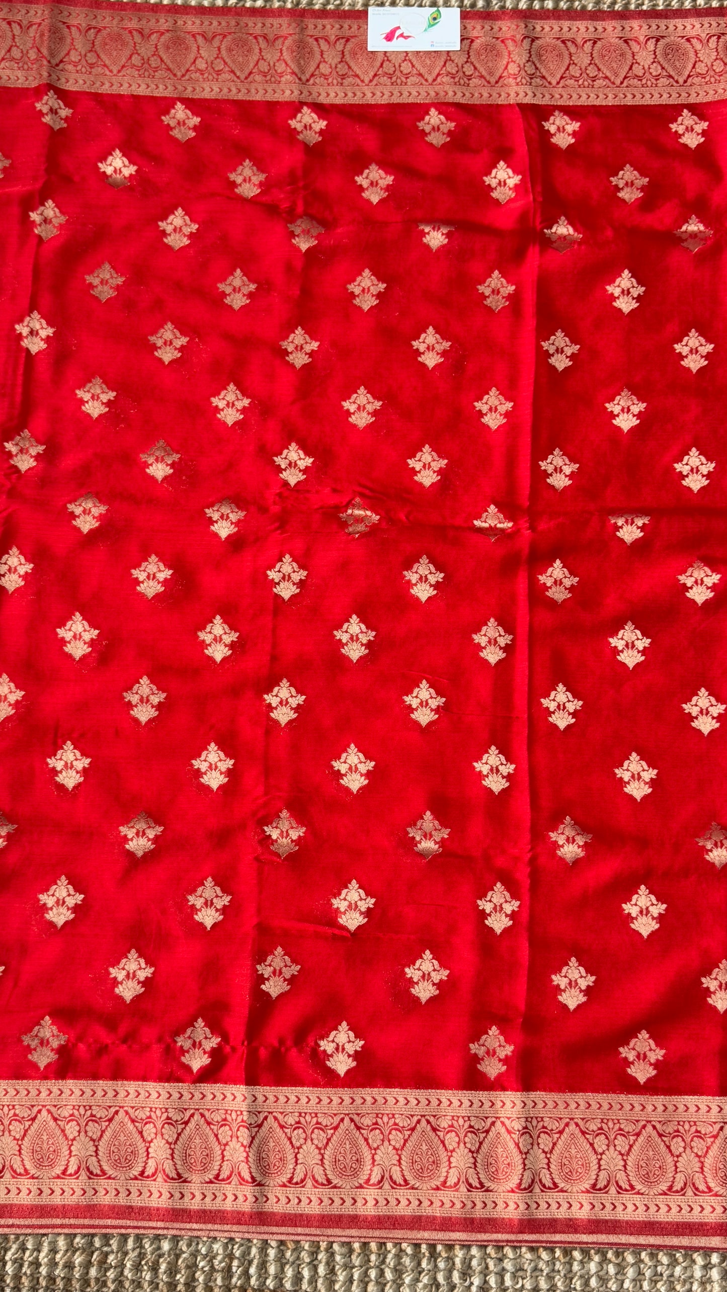 Elegant Georgette Crepe Silk Saree with Antique Gold Banarasi Borders - Red