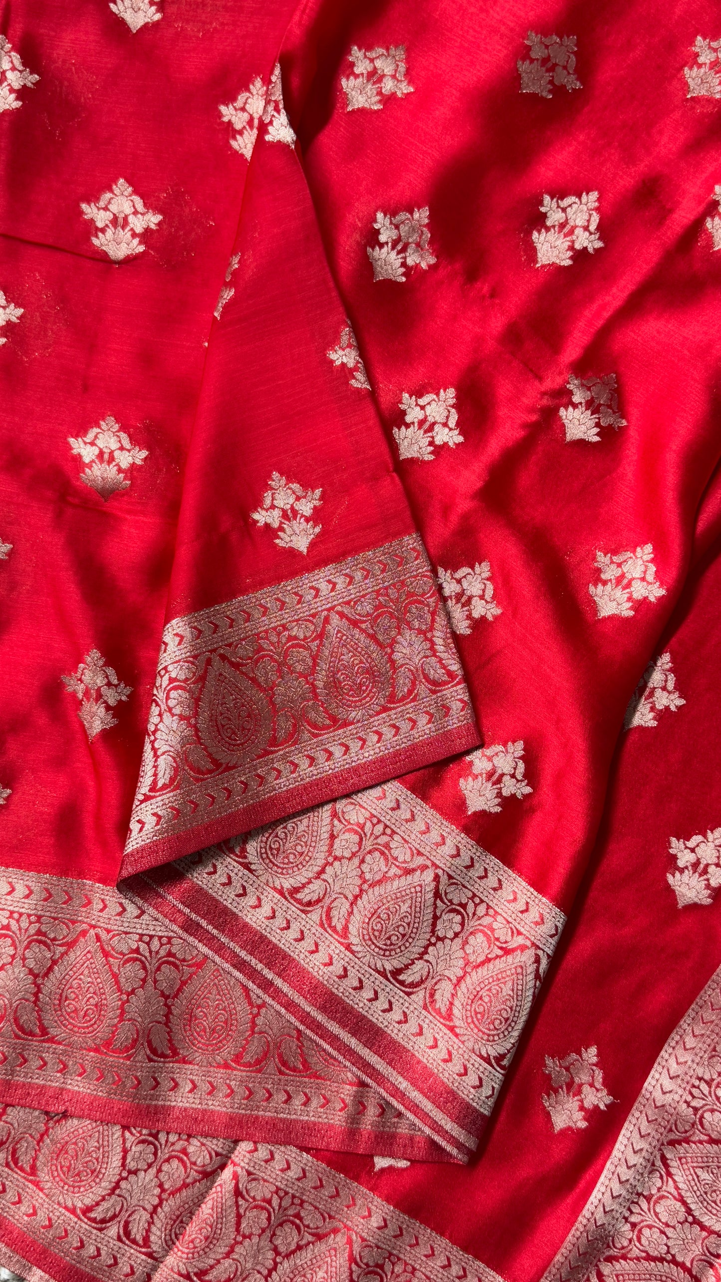 Elegant Georgette Crepe Silk Saree with Antique Gold Banarasi Borders - Red