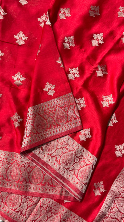 Elegant Georgette Crepe Silk Saree with Antique Gold Banarasi Borders - Red