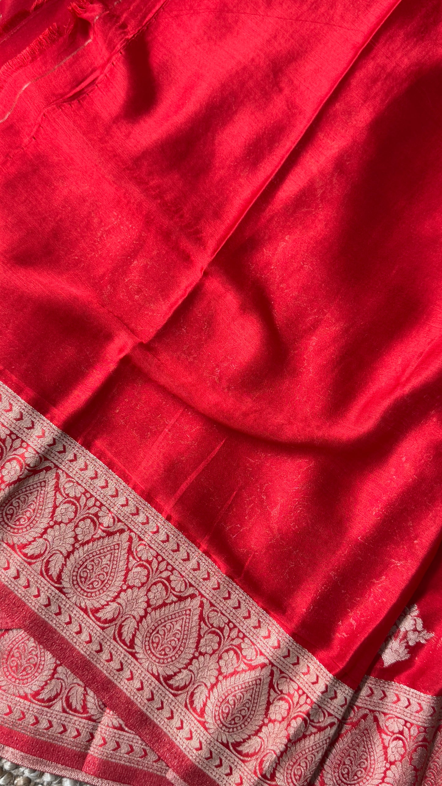 Elegant Georgette Crepe Silk Saree with Antique Gold Banarasi Borders - Red