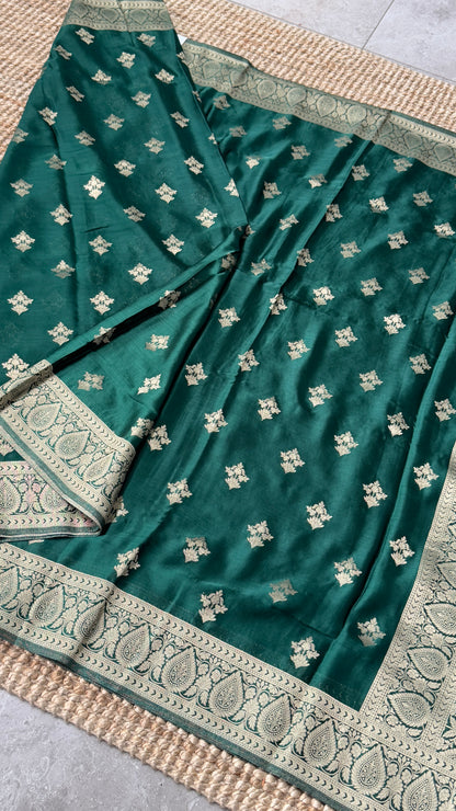 Elegant Georgette Crepe Silk Saree with Antique Gold Banarasi Borders - Bottle Green