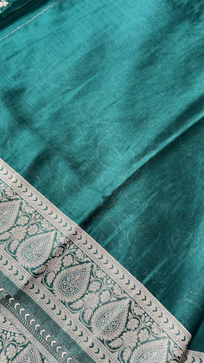 Elegant Georgette Crepe Silk Saree with Antique Gold Banarasi Borders - Bottle Green