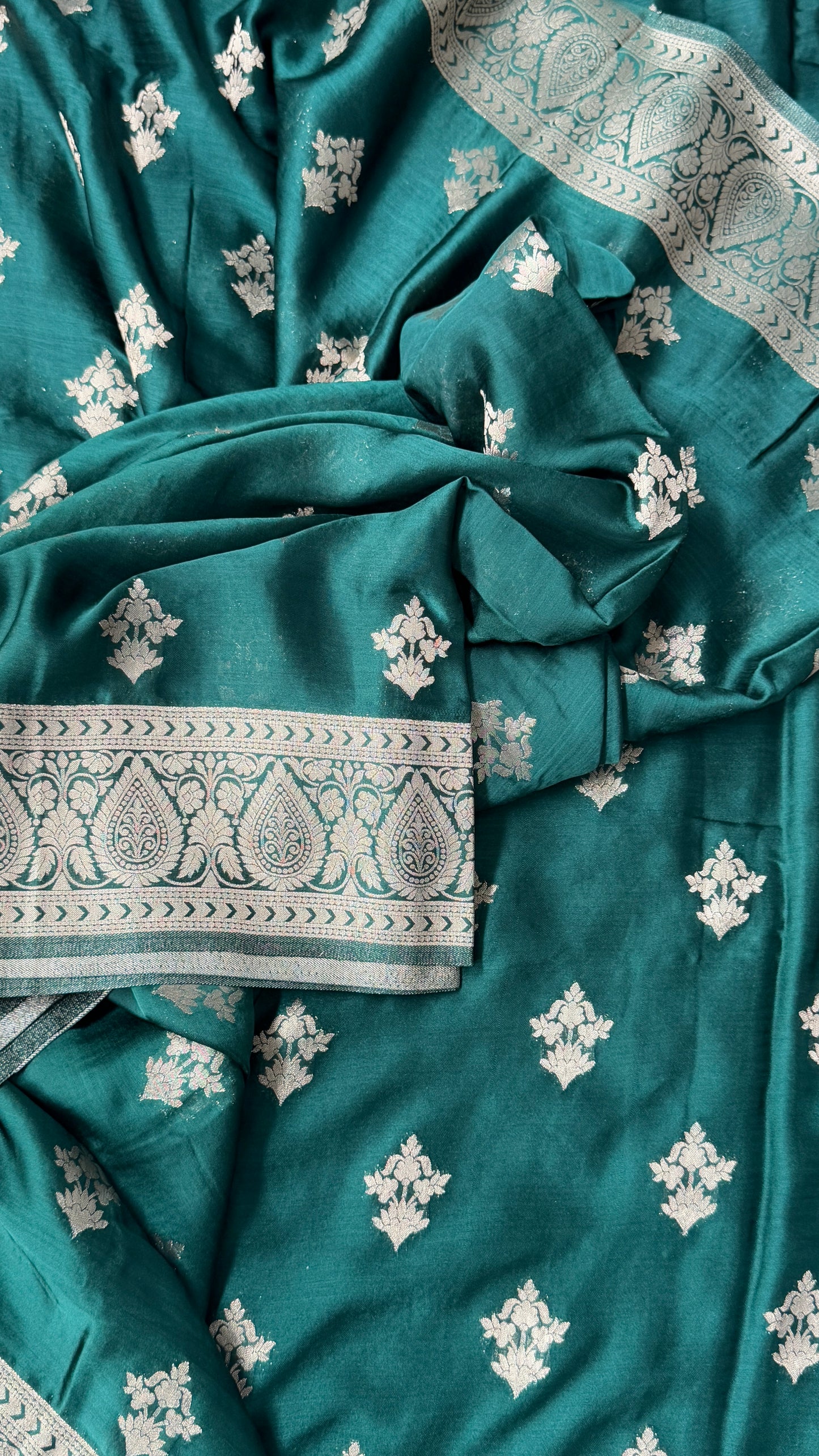 Elegant Georgette Crepe Silk Saree with Antique Gold Banarasi Borders - Bottle Green