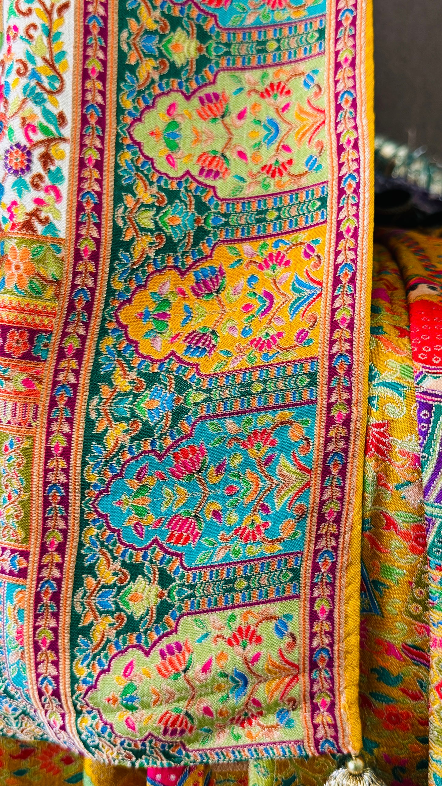 A Kashmiri Pashmina Banarasi Handwoven Storytelling Sarees - Yellow