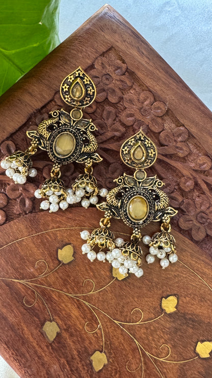 Gorgeous Designer Hangings Set - Light Yellow Stone