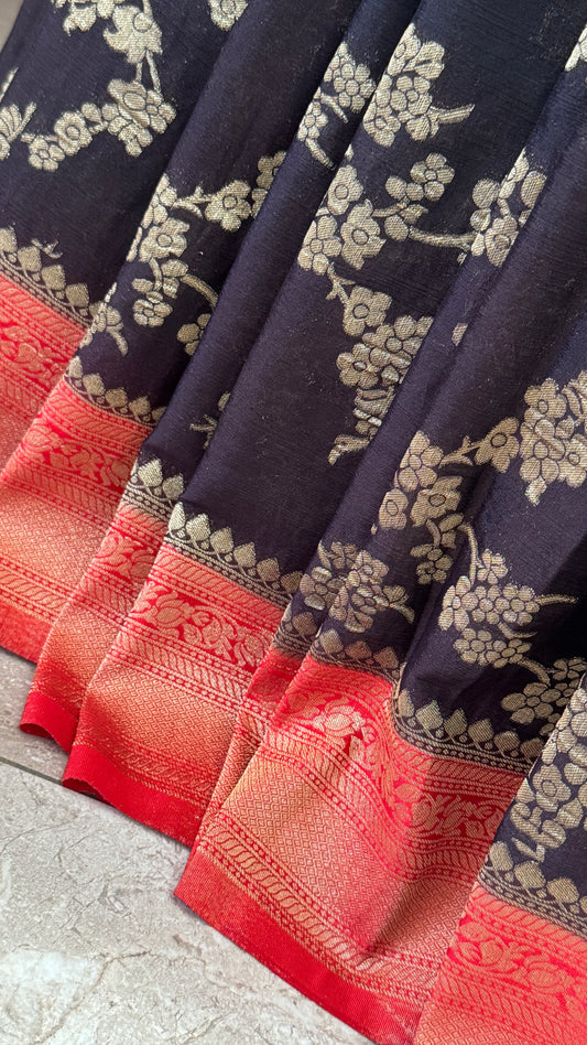 Georgette Silk Crushed Banarasi Saree – Black with Red Border