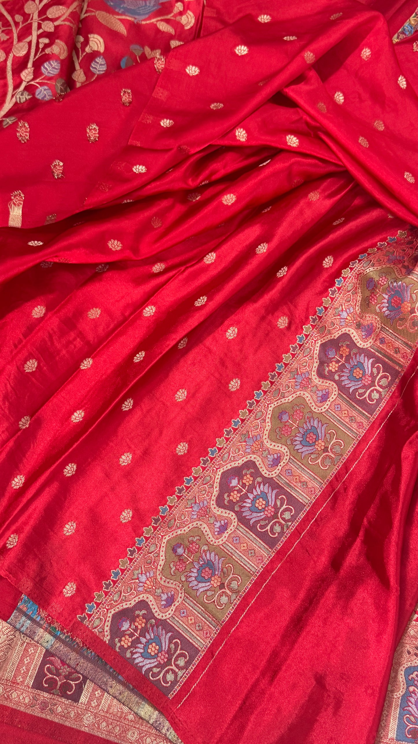 Soft Silk Banarasi Sarees with Meenakari Detailing - Red