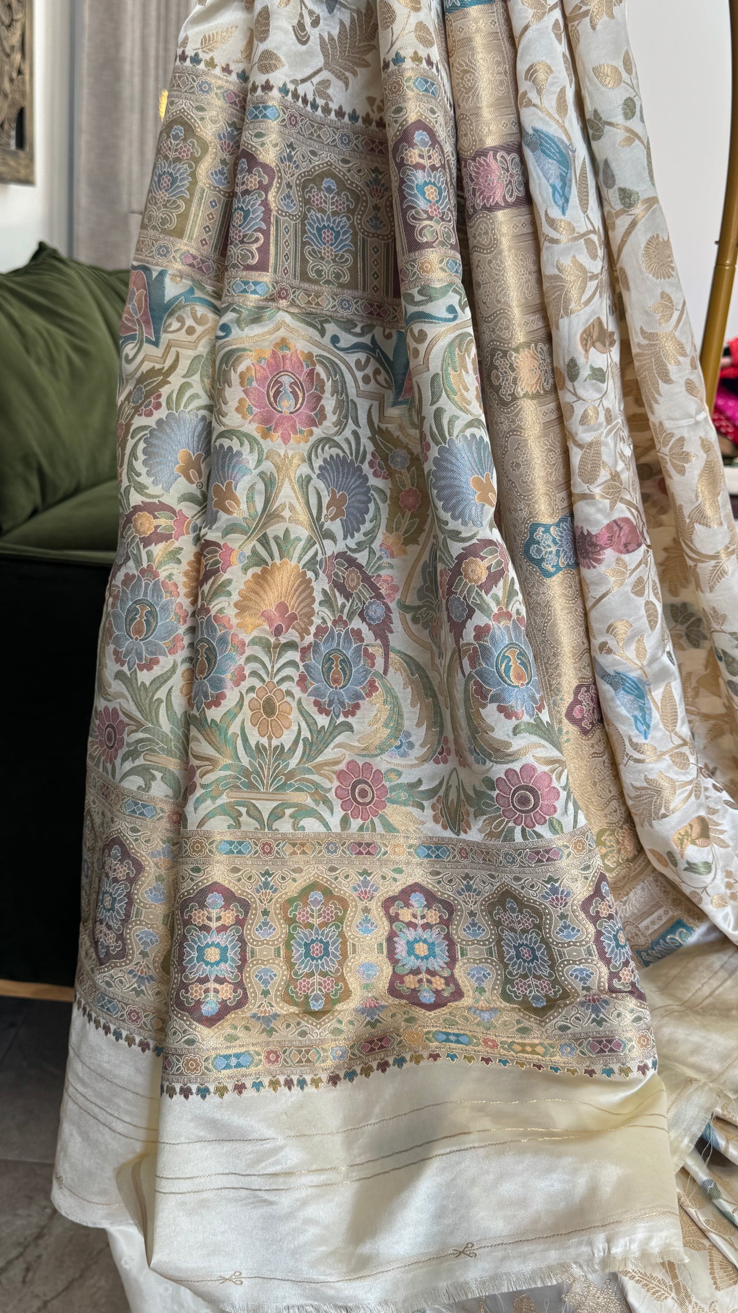 Soft Silk Banarasi Sarees with Meenakari Detailing - Half White