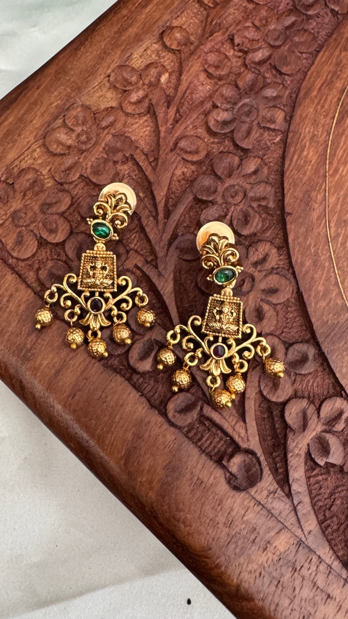 Lakshmi Choker set
