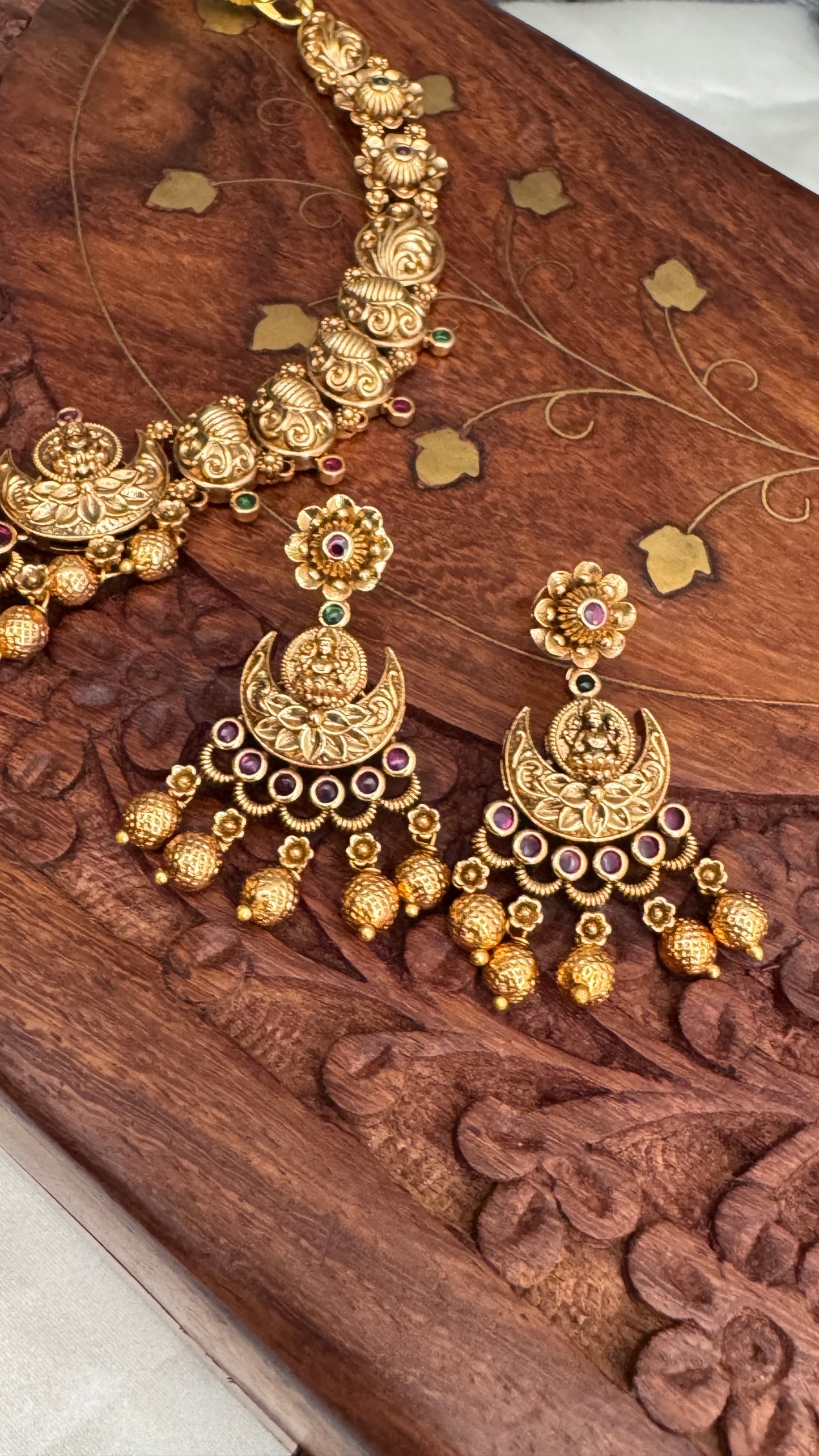 Lakshmi With Moon Design Choker set