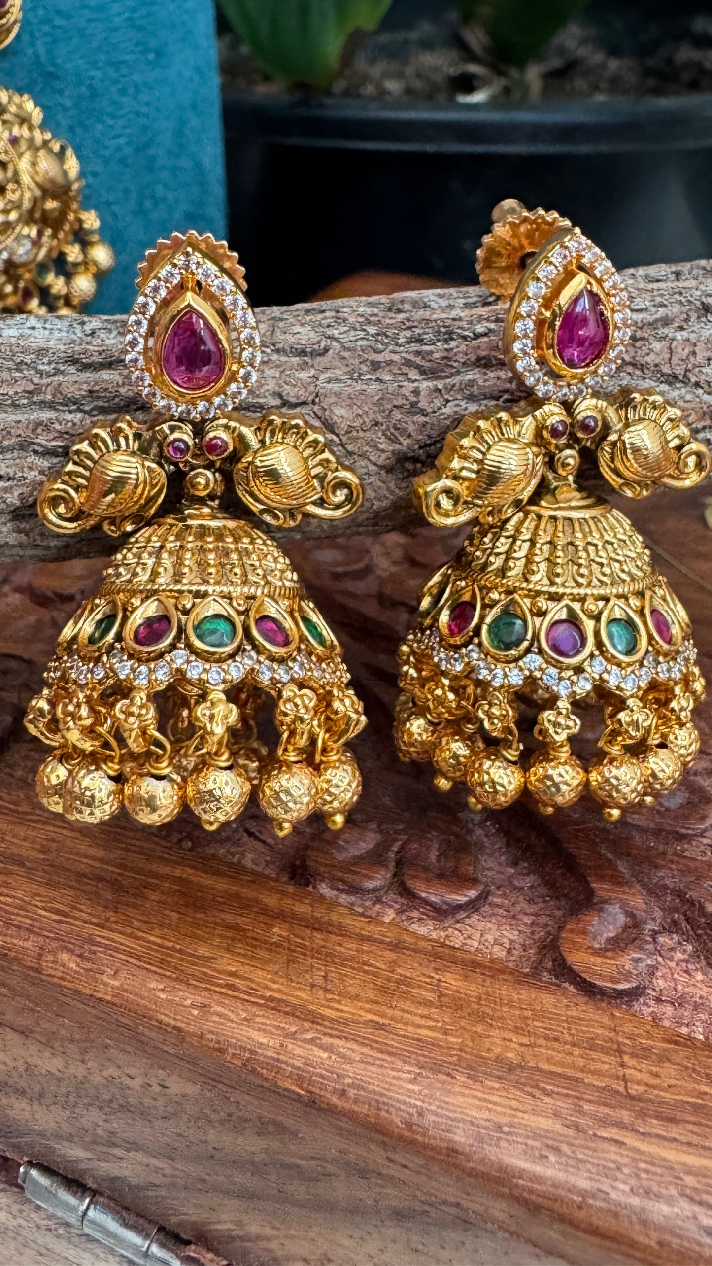 Temple Jewellery Set – Medium length Lakshmi Pendant Set with Earrings