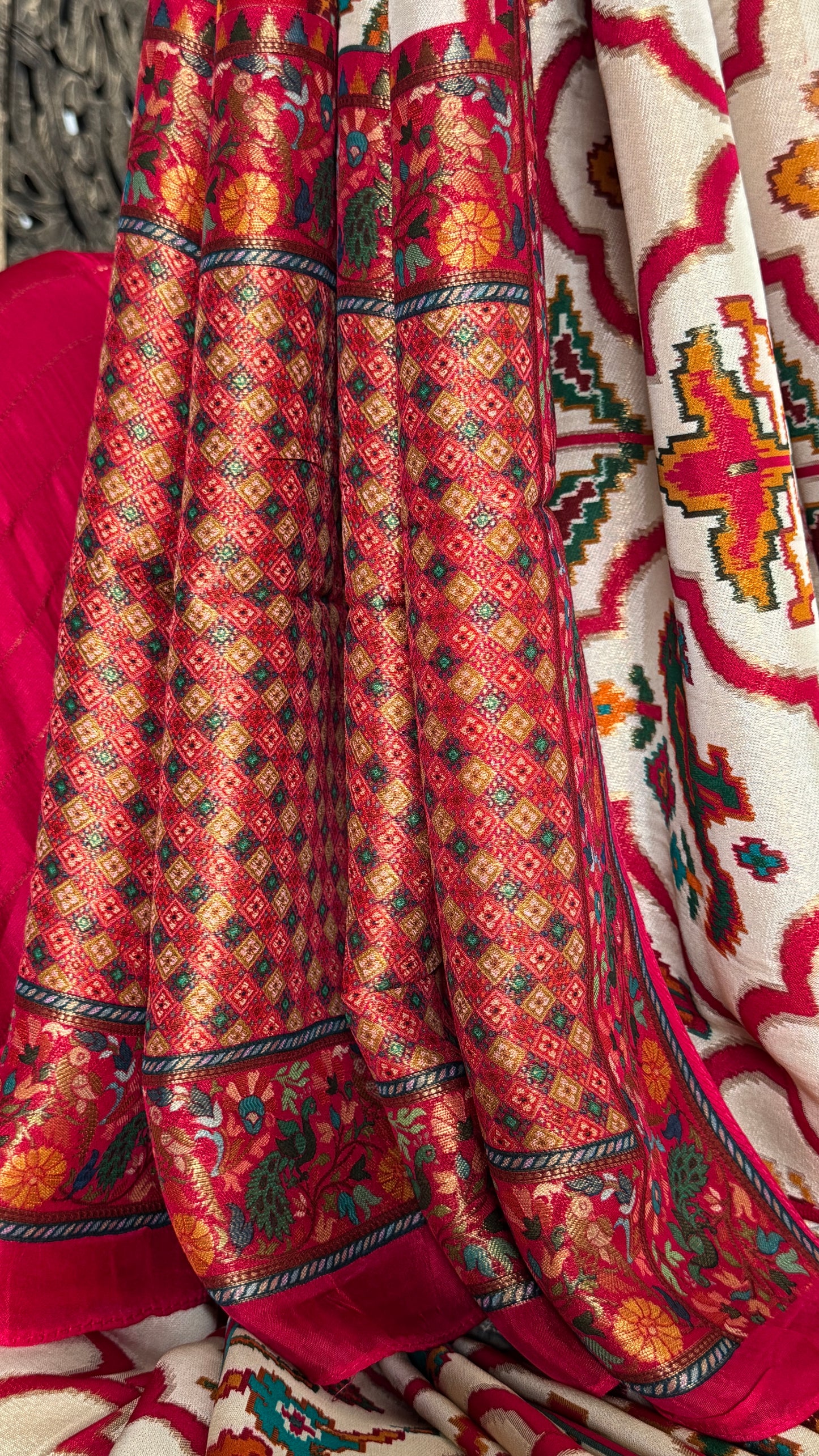 A Kashmiri Pashmina Banarasi Handwoven Storytelling Sarees Patola Pattern - Beige