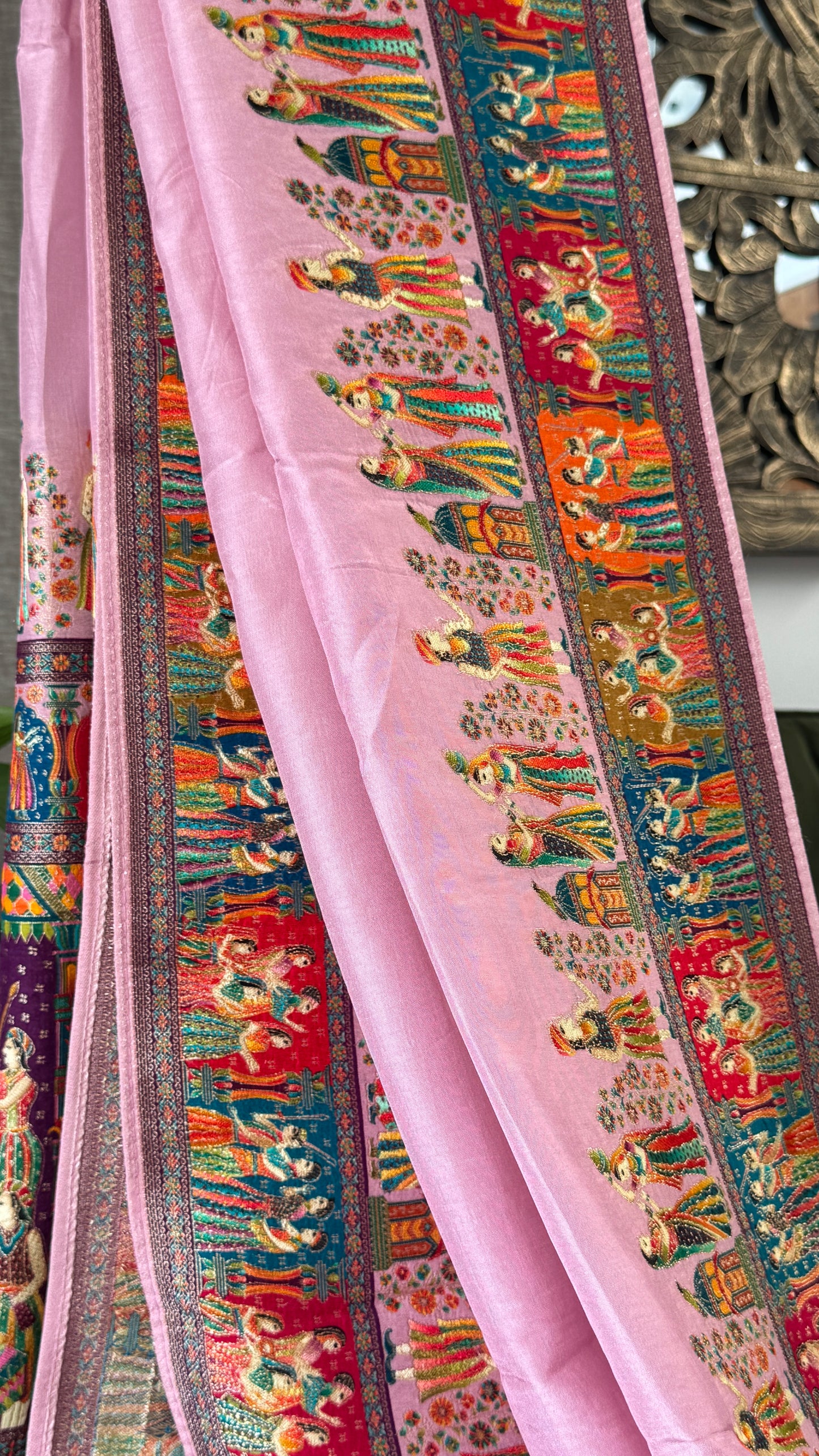 A Kashmiri Pashmina Banarasi Handwoven Storytelling Sarees - Pink