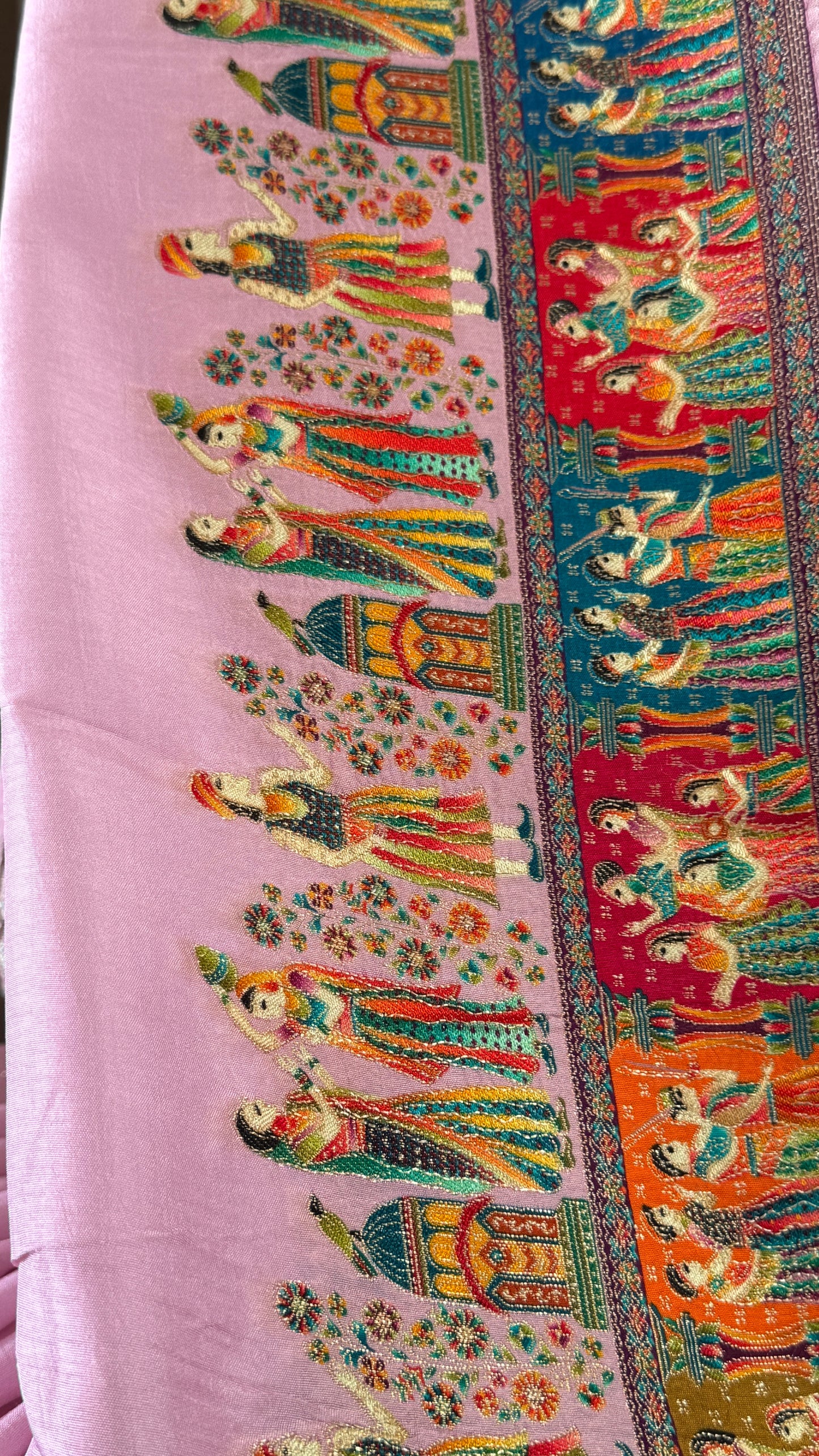 A Kashmiri Pashmina Banarasi Handwoven Storytelling Sarees - Pink
