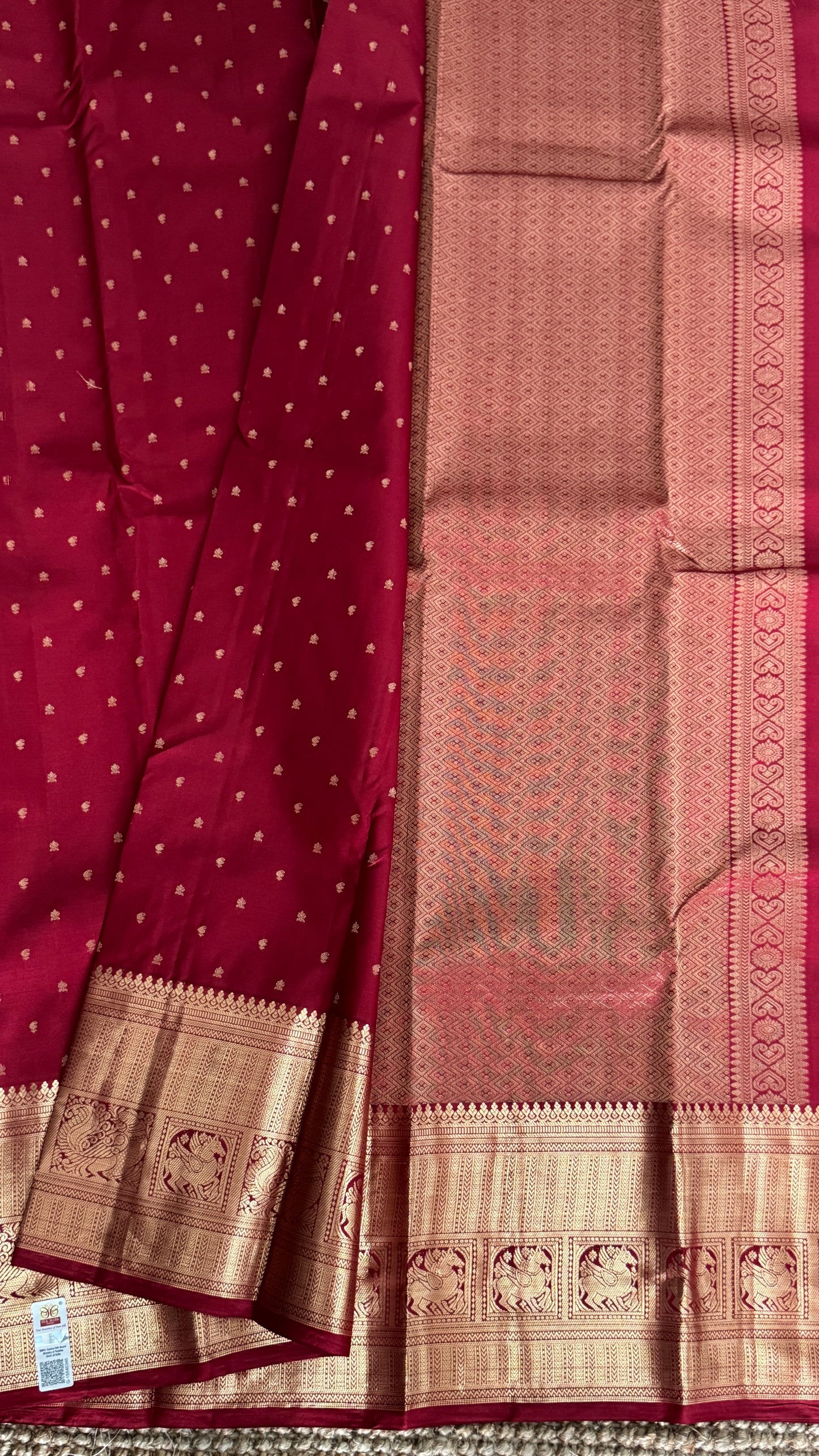 KANJIVARAM PURE SILK SAREE in DEEP Red