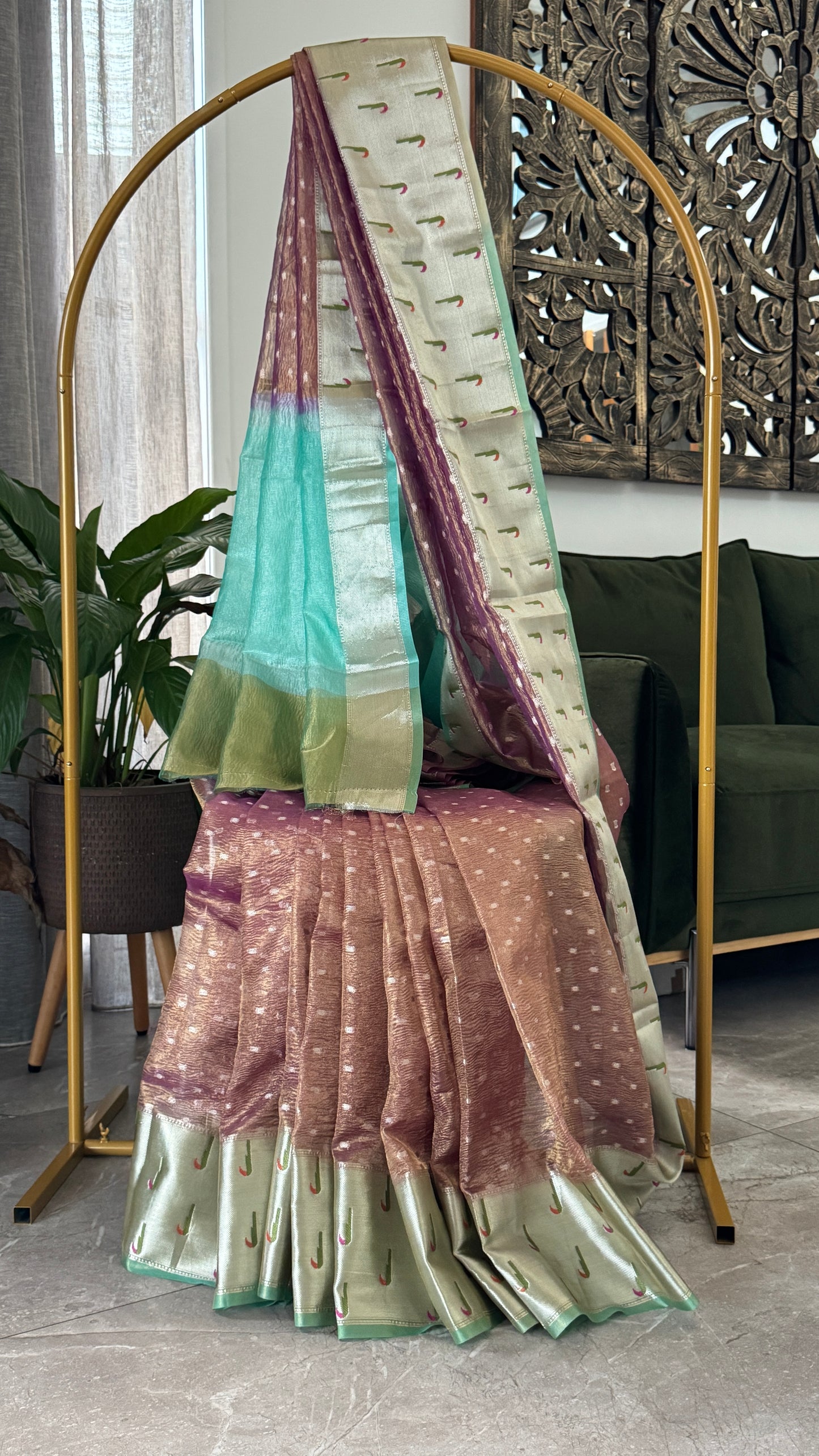 Semi Tissue Silk – Crushed in Onion Pink and contrast Paithani Border