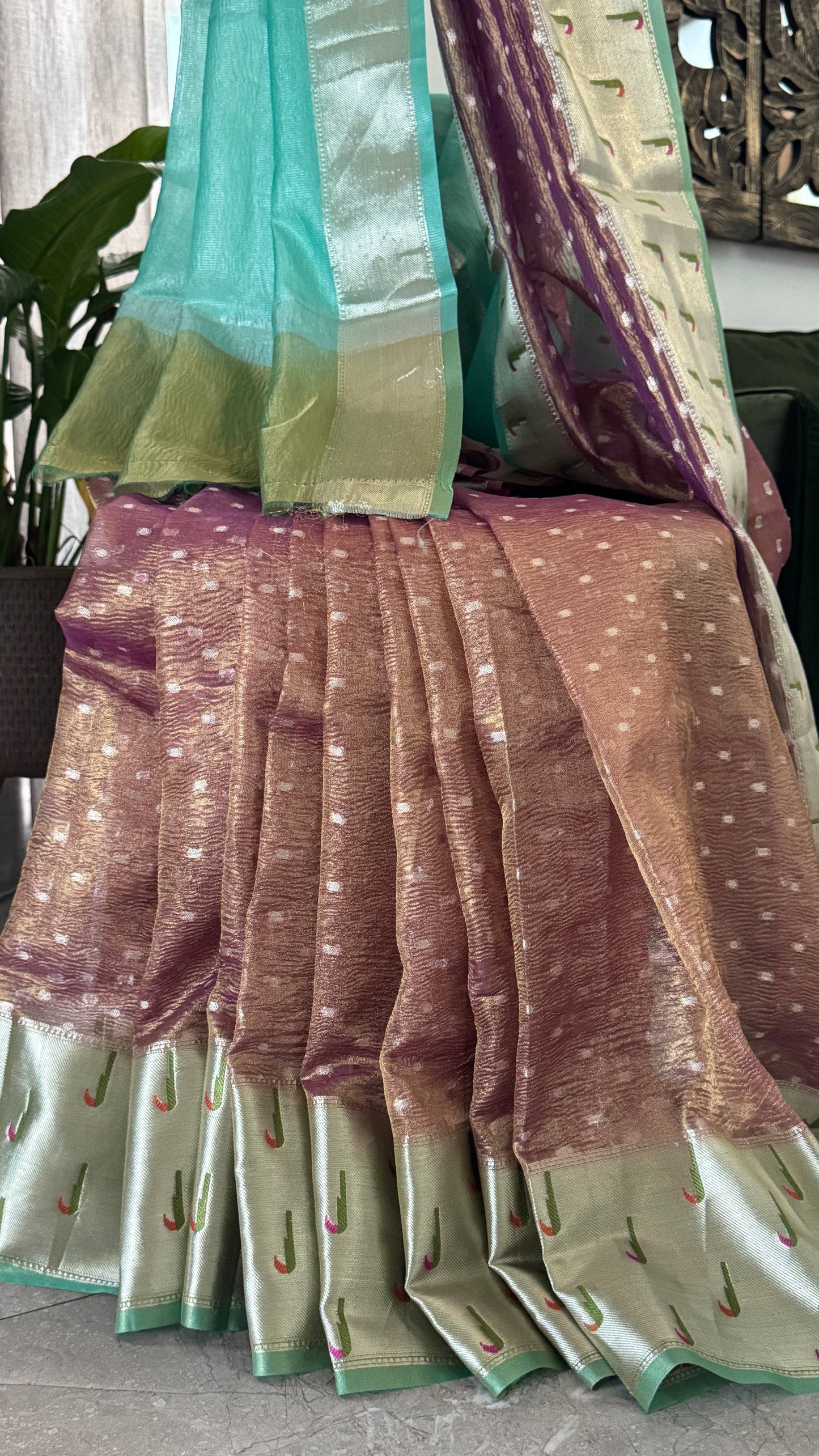 Semi Tissue Silk – Crushed in Onion Pink and contrast Paithani Border