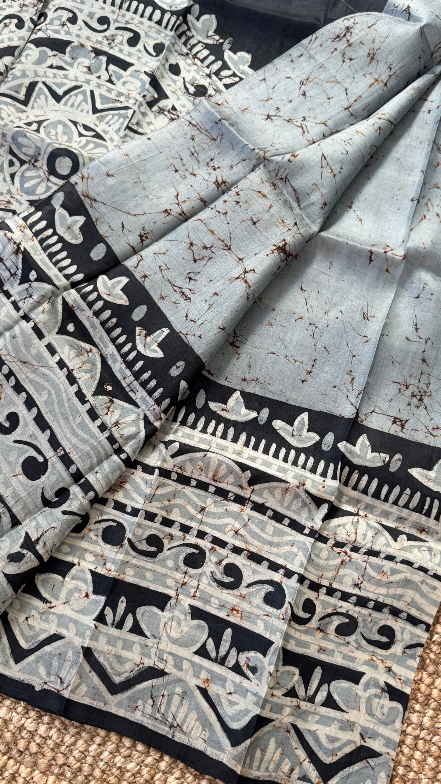 Pure Mulberry silk saree – Batik prints - Grey