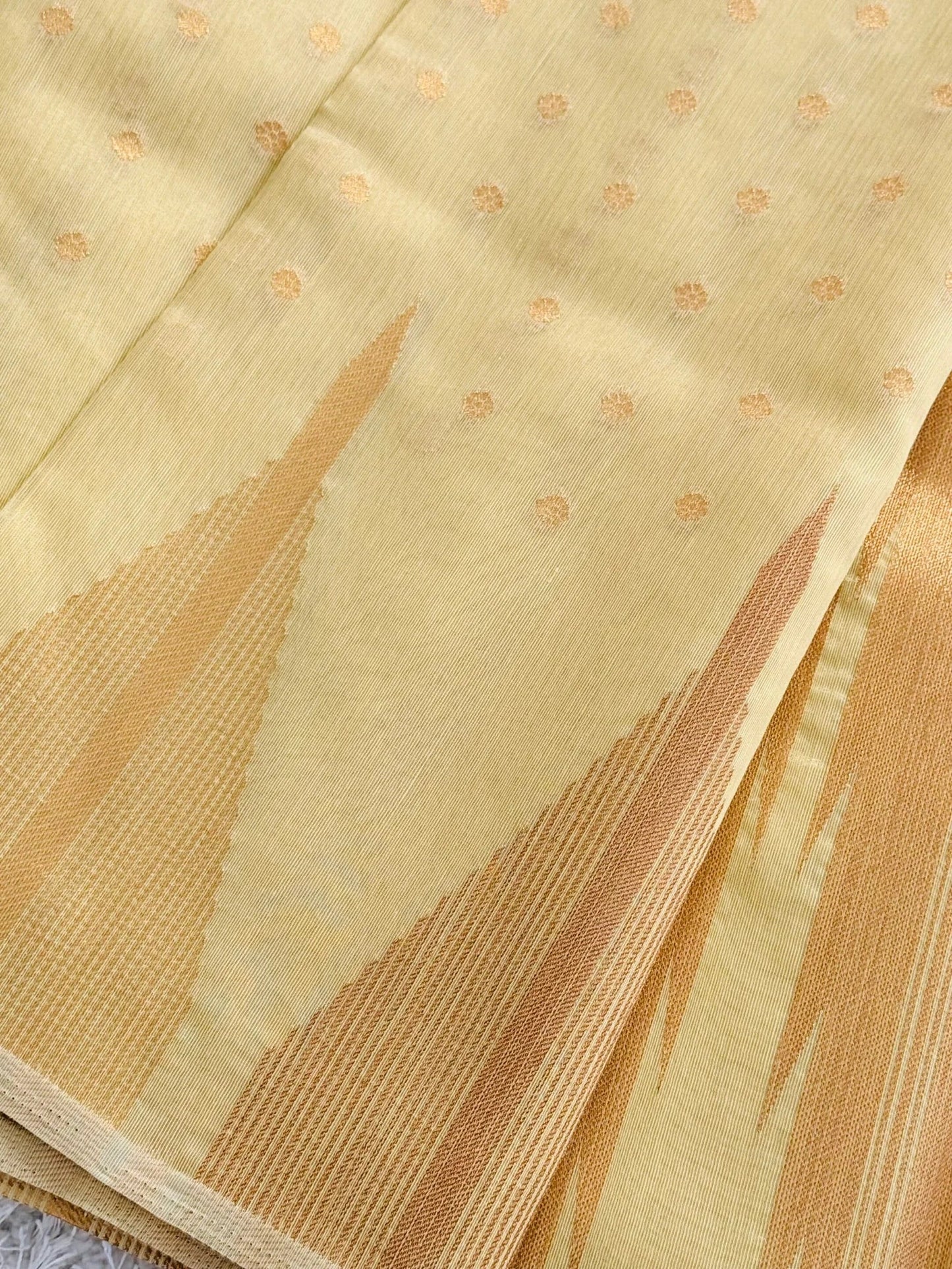 Tissue Silk – Temple Border – Lemon Yellow