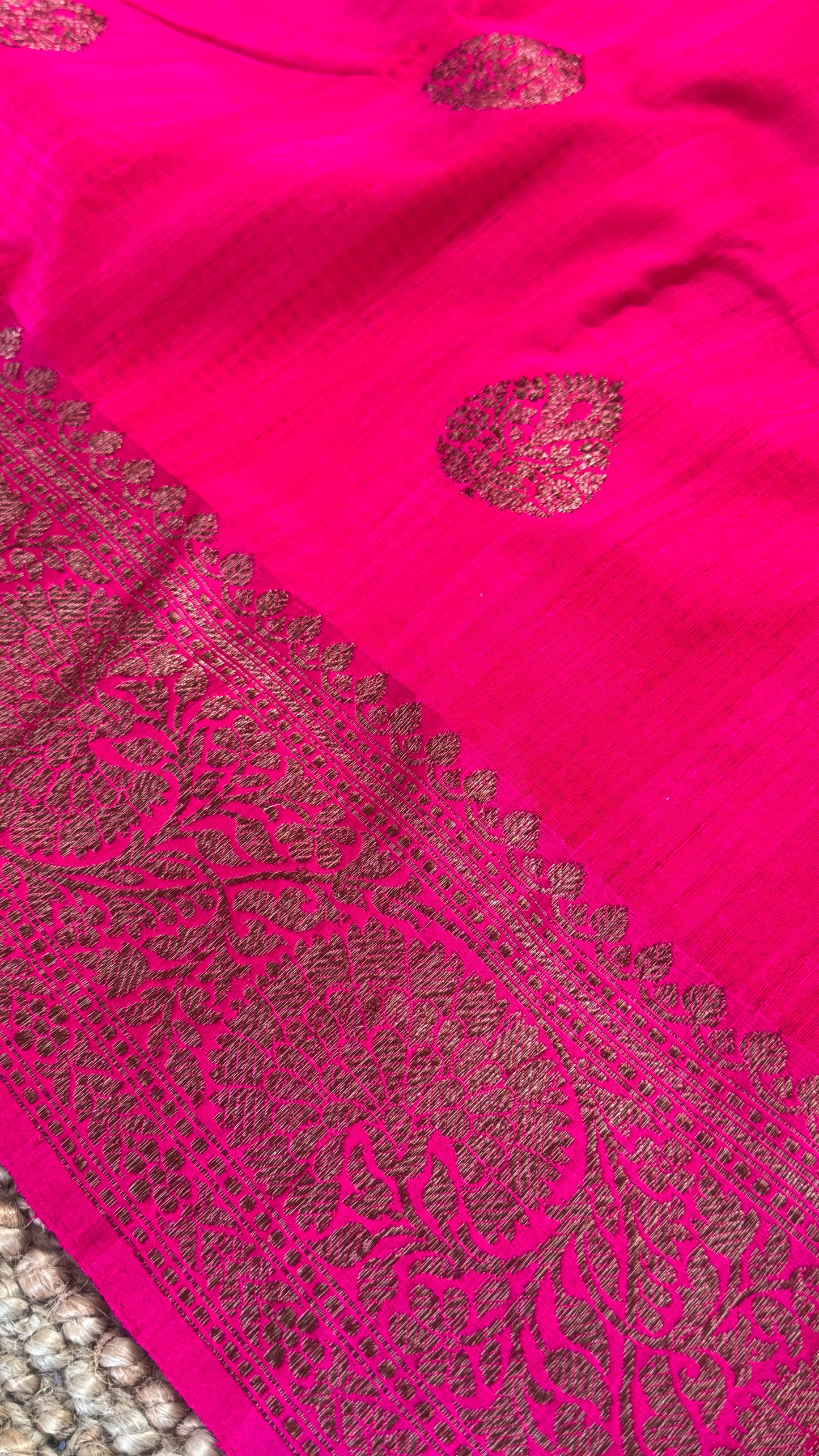 Pure Tussar Banarasi Silk Handloom – Hot Pink