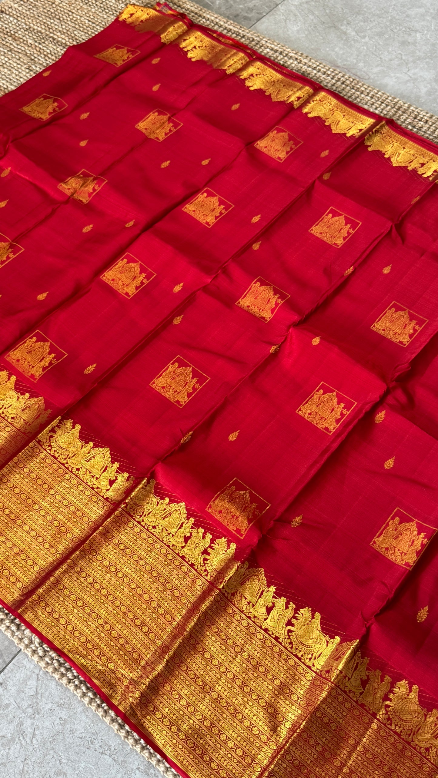 Bridal KANJIVARAM PURE SILK SAREE in DEEP Red