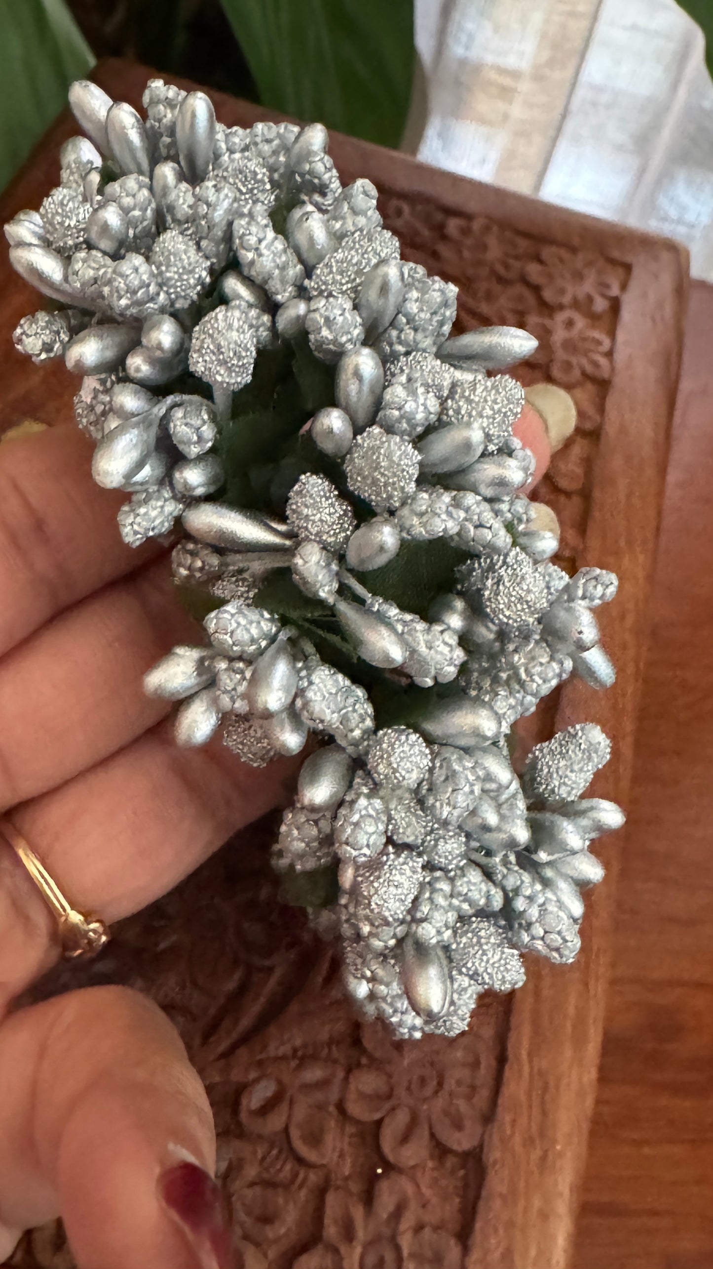 Artificial Pollen Gajra - Silver