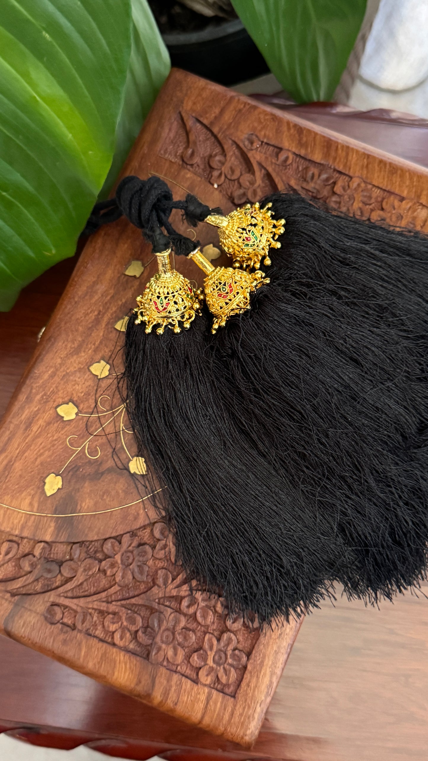 Jada Kuchulu – Gold covering