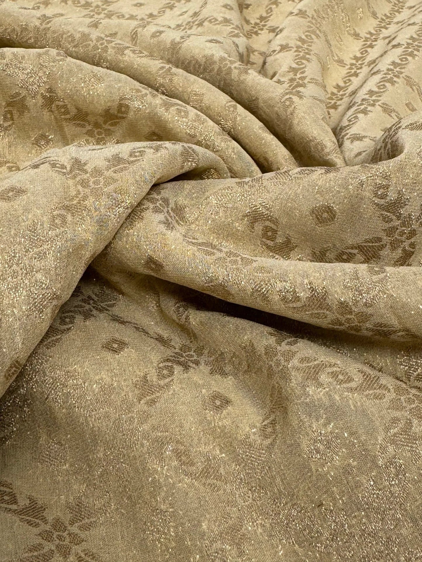 Georgette Silk Banarasi Saree – Beige & Red