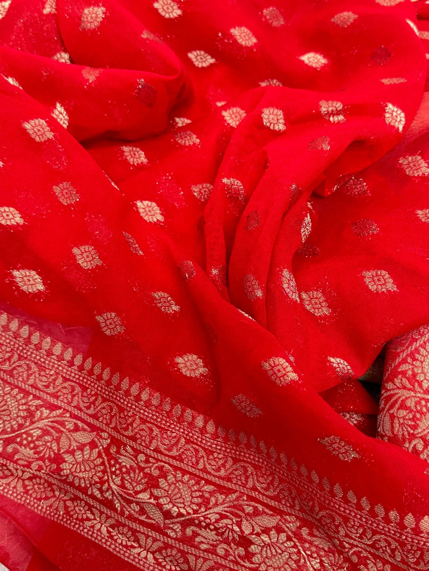 Georgette Silk Banarasi Saree – Beige & Red