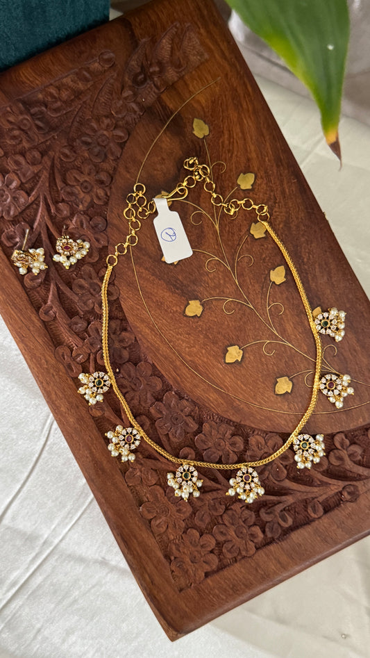 Simple and Elegant Necklace set