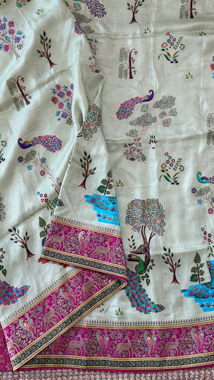 A Kashmiri Pashmina Banarasi Handwoven Storytelling Sarees on Munga Silk - Baby Green