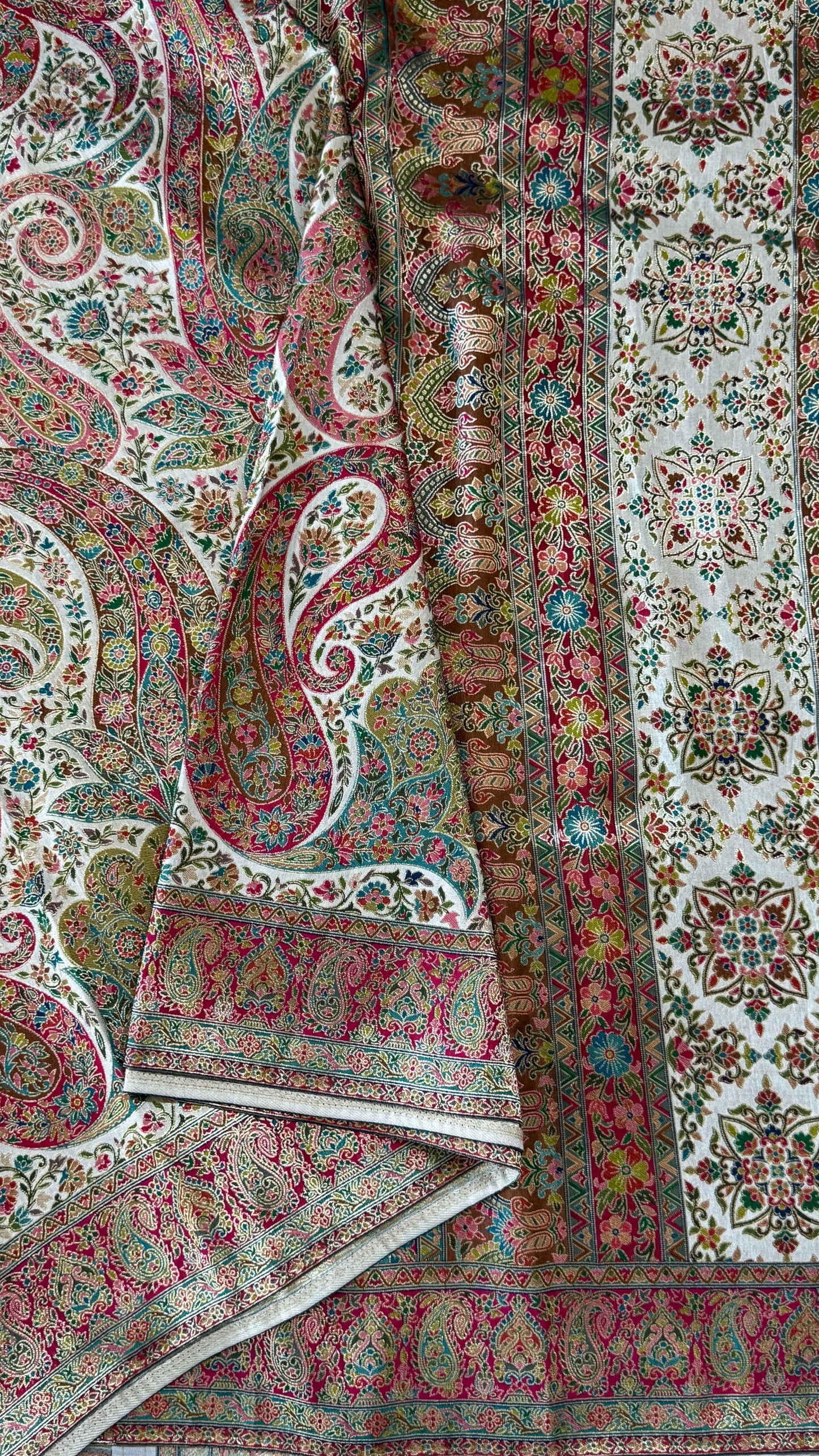 A Kashmiri Pashmina Banarasi Handwoven Floral Sarees - Half White