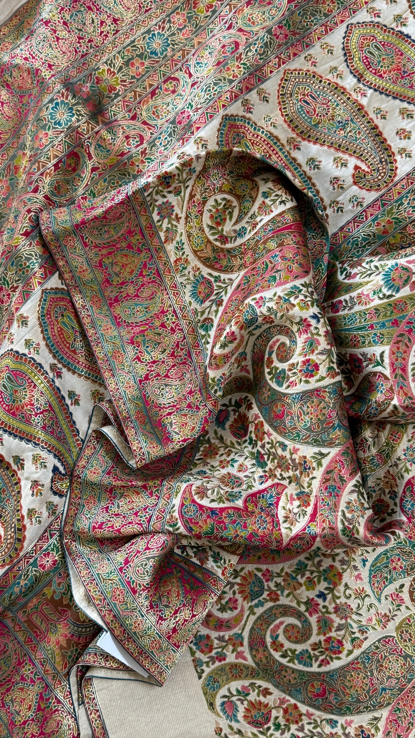 A Kashmiri Pashmina Banarasi Handwoven Floral Sarees - Half White