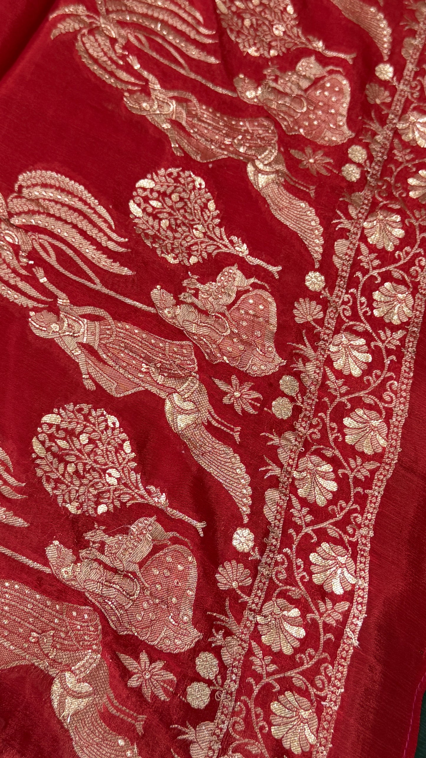 Chinon Crepe Sarees – Graceful, Lightweight & Perfectly Elegant – RED