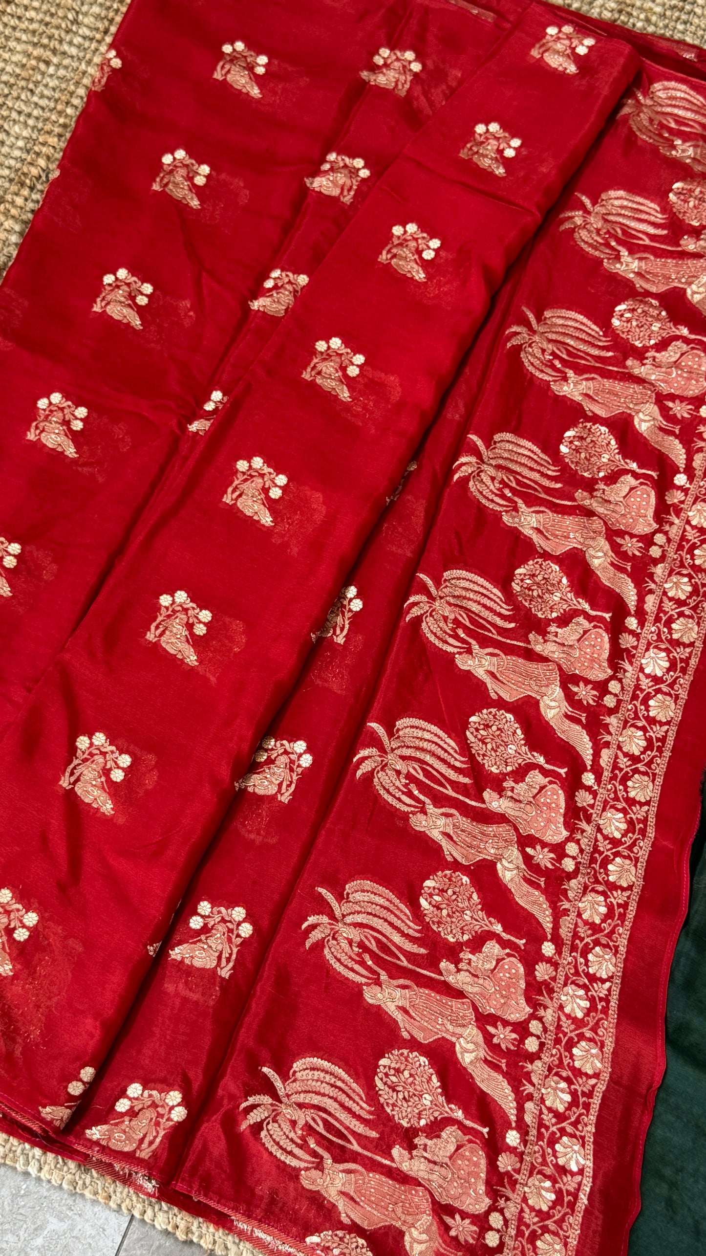 Chinon Crepe Sarees – Graceful, Lightweight & Perfectly Elegant – RED