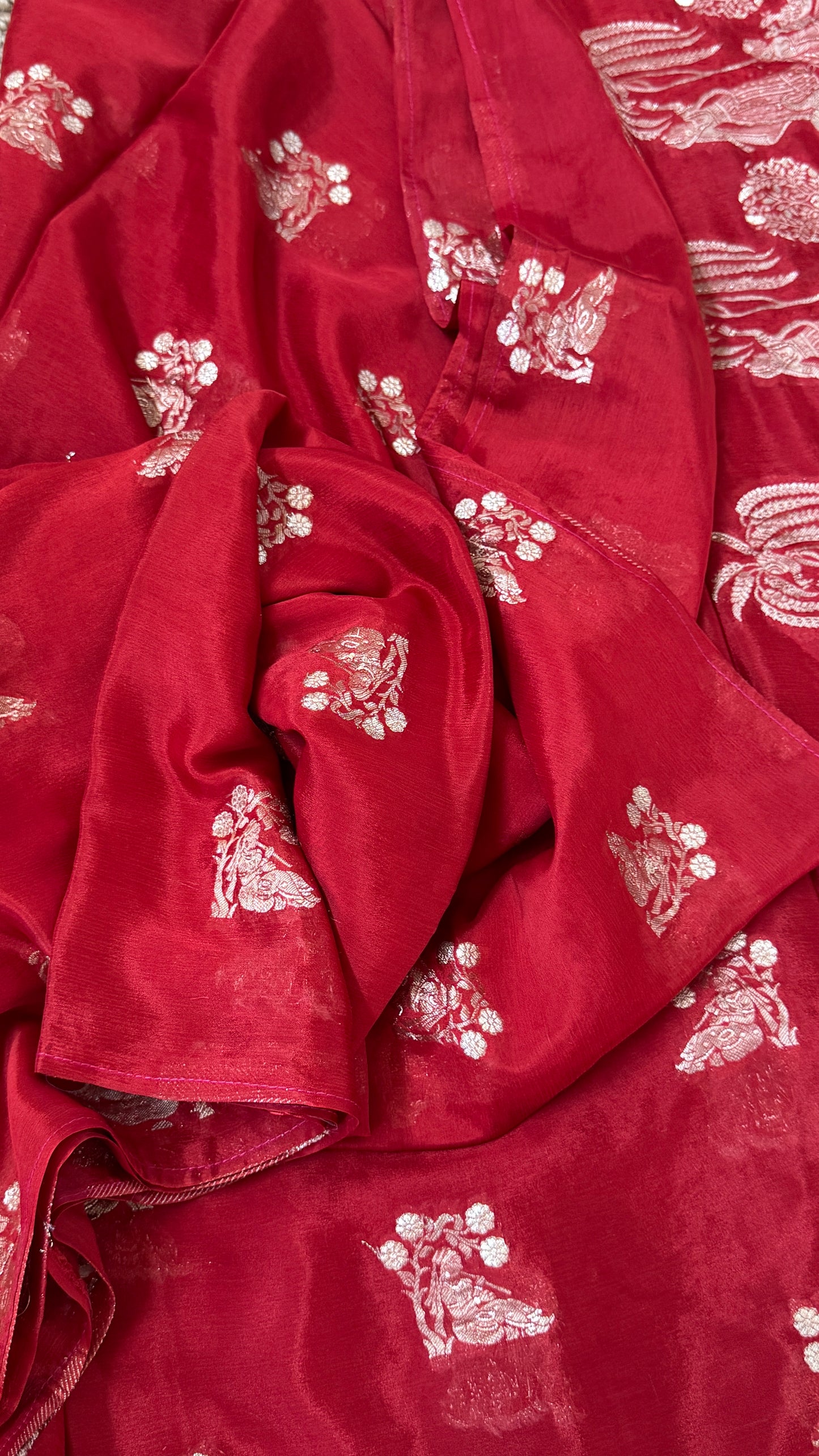 Chinon Crepe Sarees – Graceful, Lightweight & Perfectly Elegant – RED