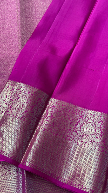 KANJIVARAM PURE SILK HANDLOOM SAREE in Wine and contrast Pink Border and Pallu