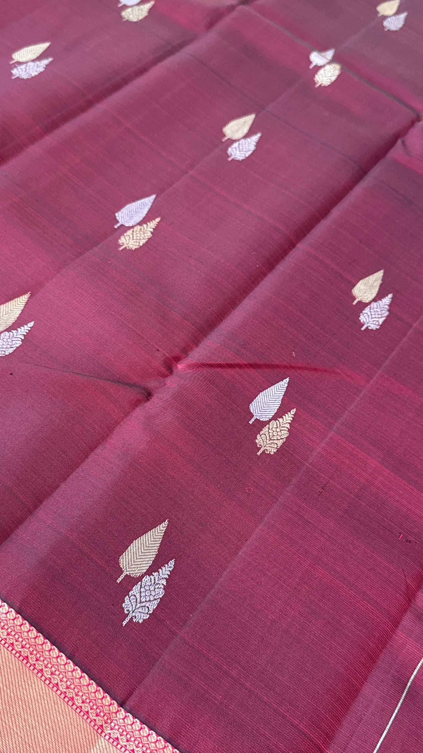 KANJIVARAM PURE SILK HANDLOOM SAREE in Maroon and contrast Pink Border and Pallu