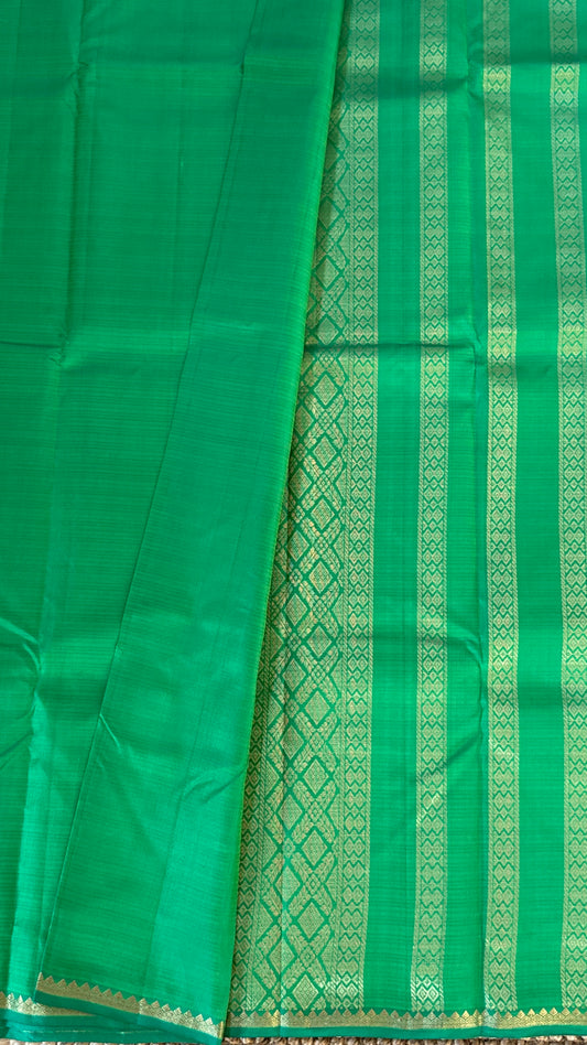 Pure Silk Handwoven Saree – Subtle Rama Green Elegance with Thin Gold Zari Borders
