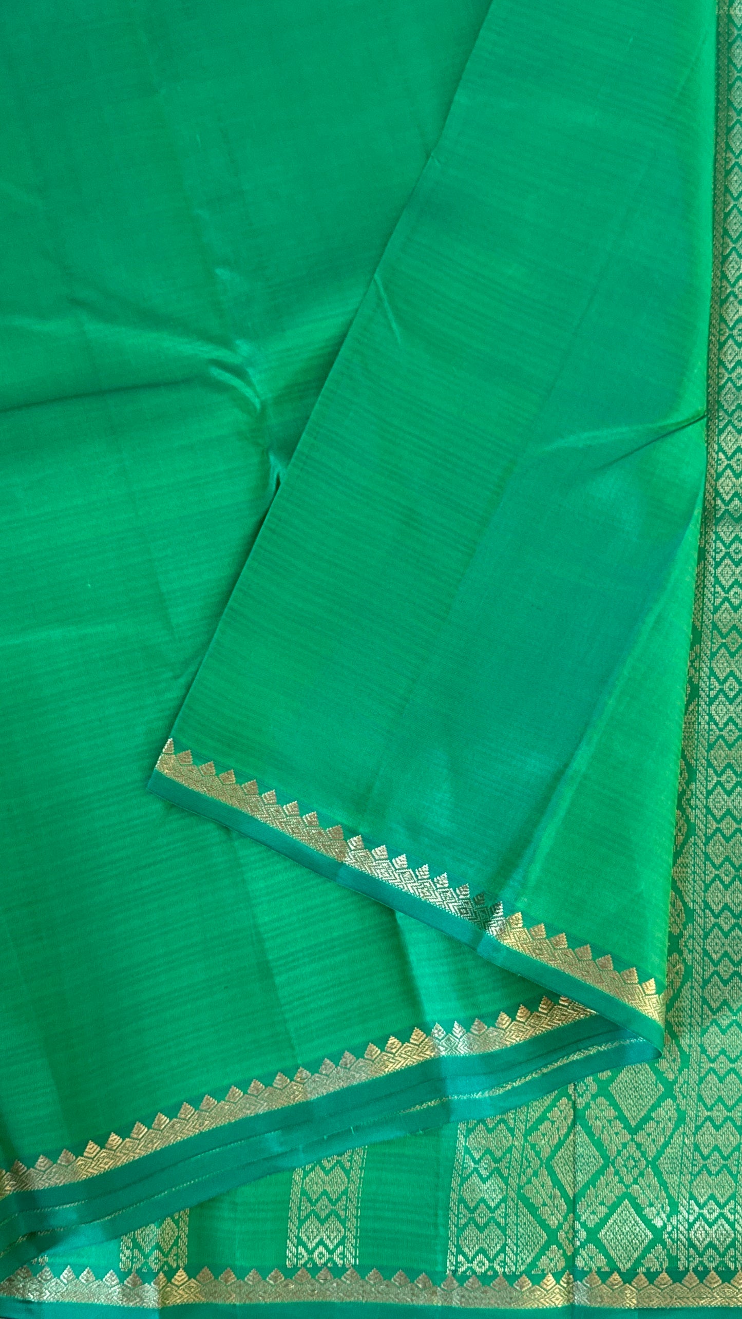 Pure Silk Handwoven Saree – Subtle Rama Green Elegance with Thin Gold Zari Borders
