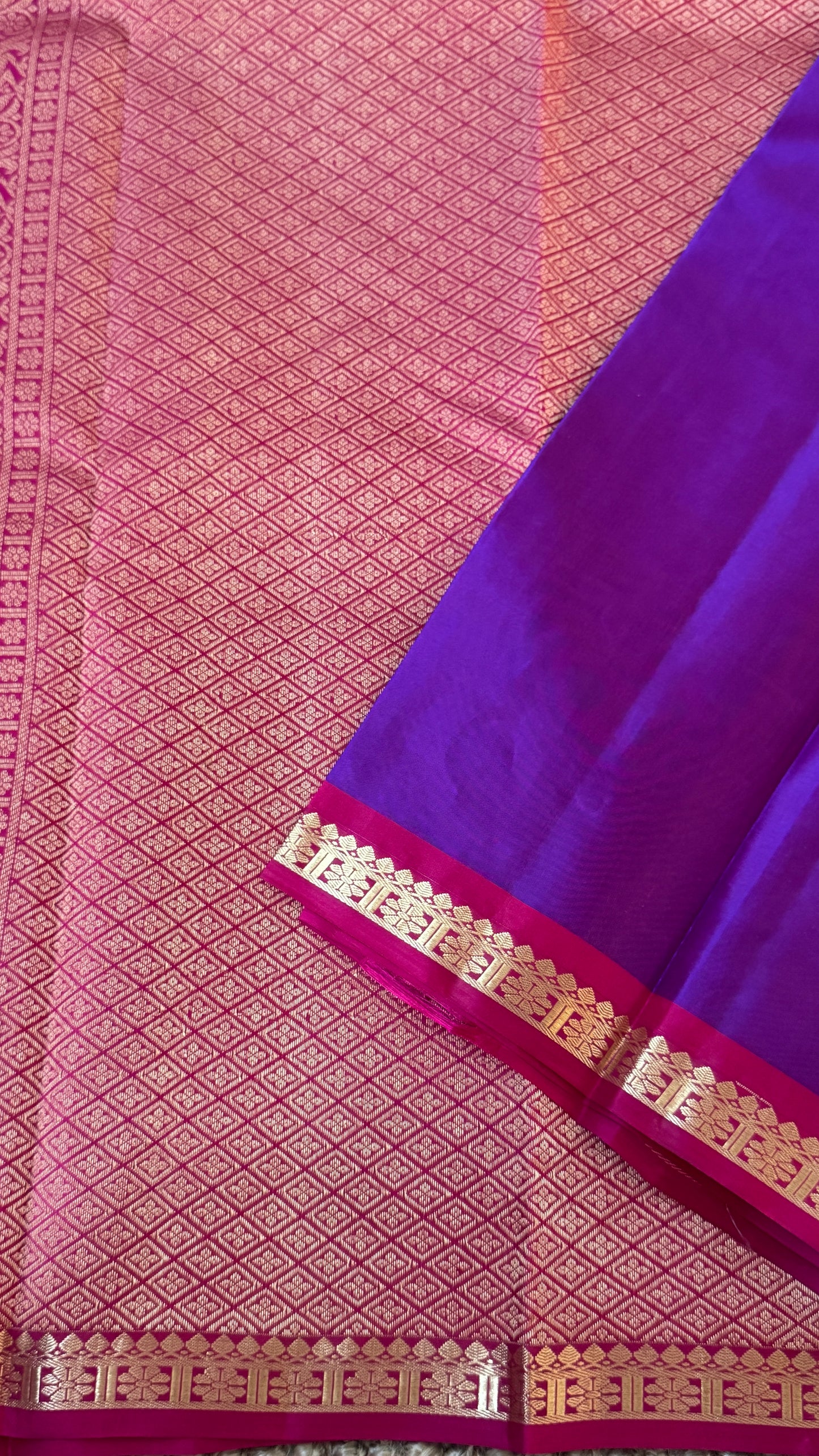 KANJIVARAM PURE SILK HANDLOOM SAREE in Purple and Pink Elegance